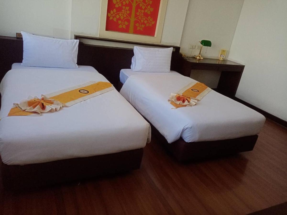 Grand Phranakhon Hotel 大城 外观 照片