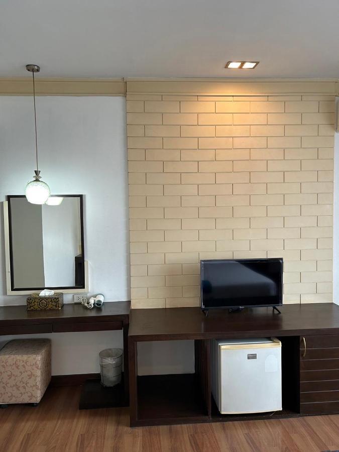 Grand Phranakhon Hotel 大城 外观 照片